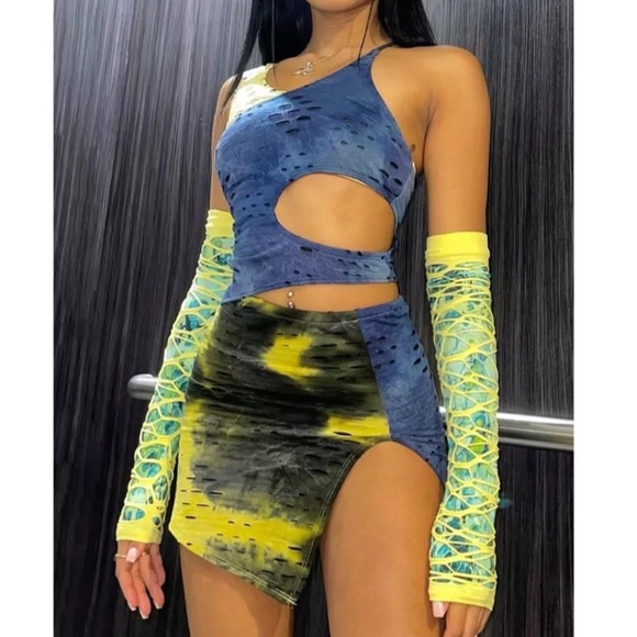 NWT M (SM)rad cutout asymmetric mini crop top arm covers sleeves cage reversible - Picture 4 of 16